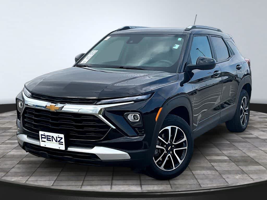 Used 2024 Chevrolet TrailBlazer LT w/ Driver Confidence Package