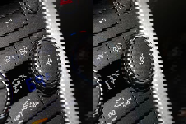 Used 2013 Land Rover Range Rover Evoque Pure Plus image 18