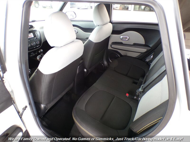 Used 2015 Kia Soul + FWD image 19