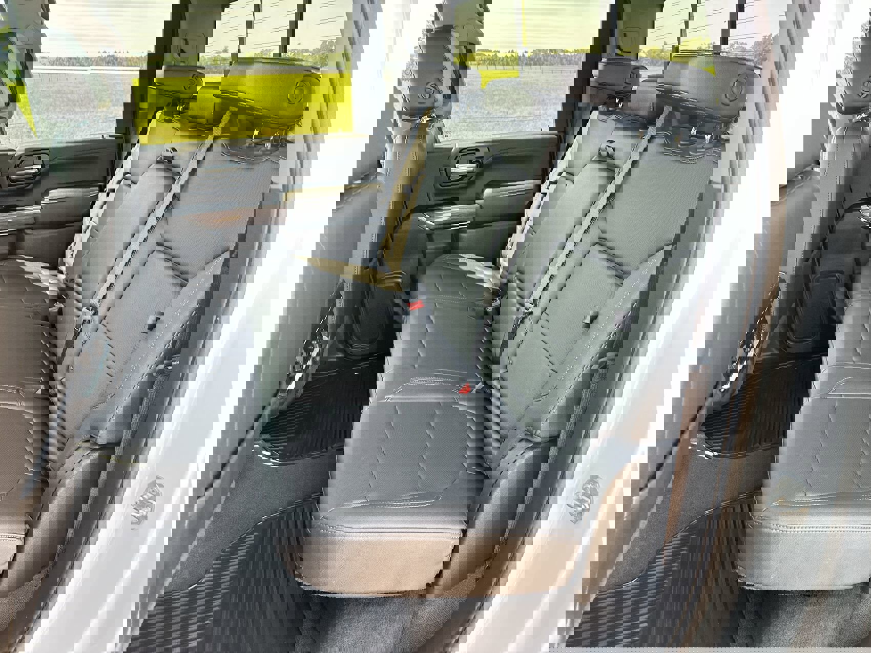 Used 2022 Chevrolet Silverado 2500 LTZ w/ LTZ Convenience Package image 21