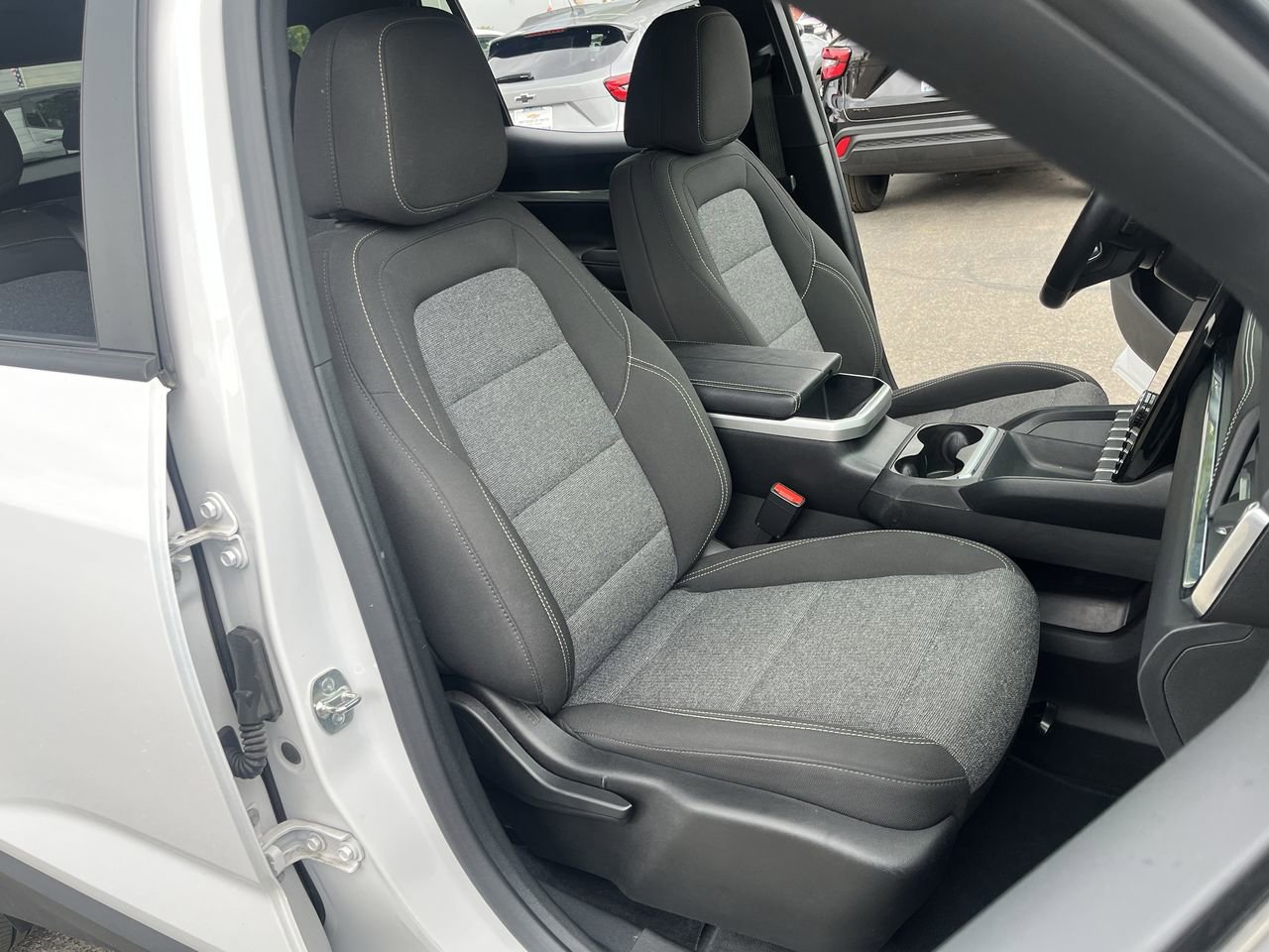 Used 2025 GMC Terrain Elevation AWD/4WD image 26