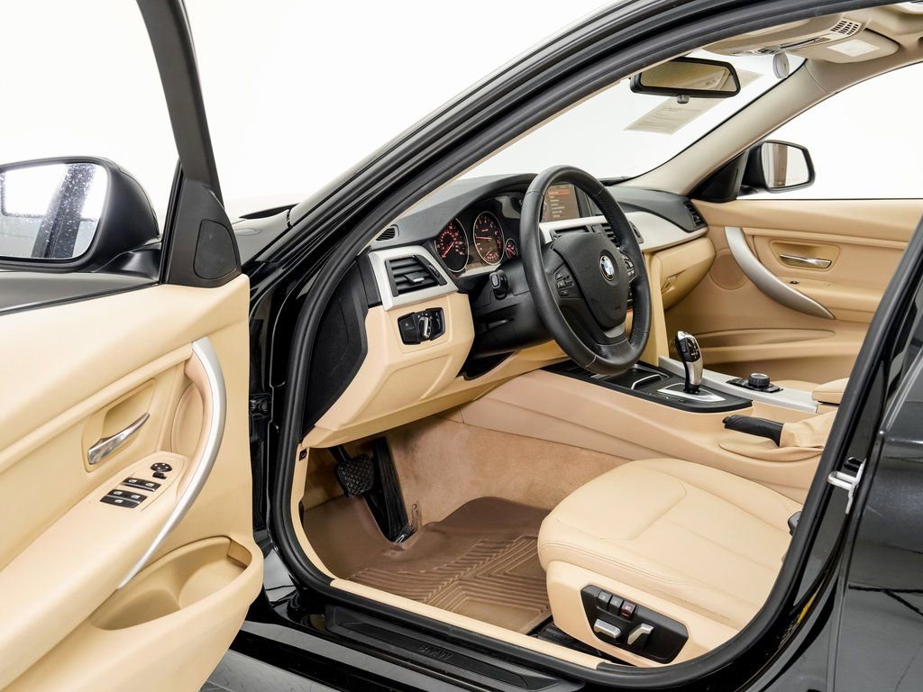 Used 2016 BMW 320i xDrive 320i xDrive image 7