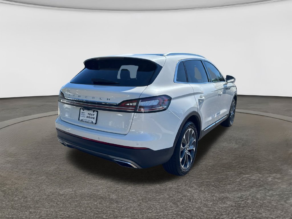 Used 2021 Lincoln Nautilus Reserve w/ Equipment Group 201A AWD/4WD image 7