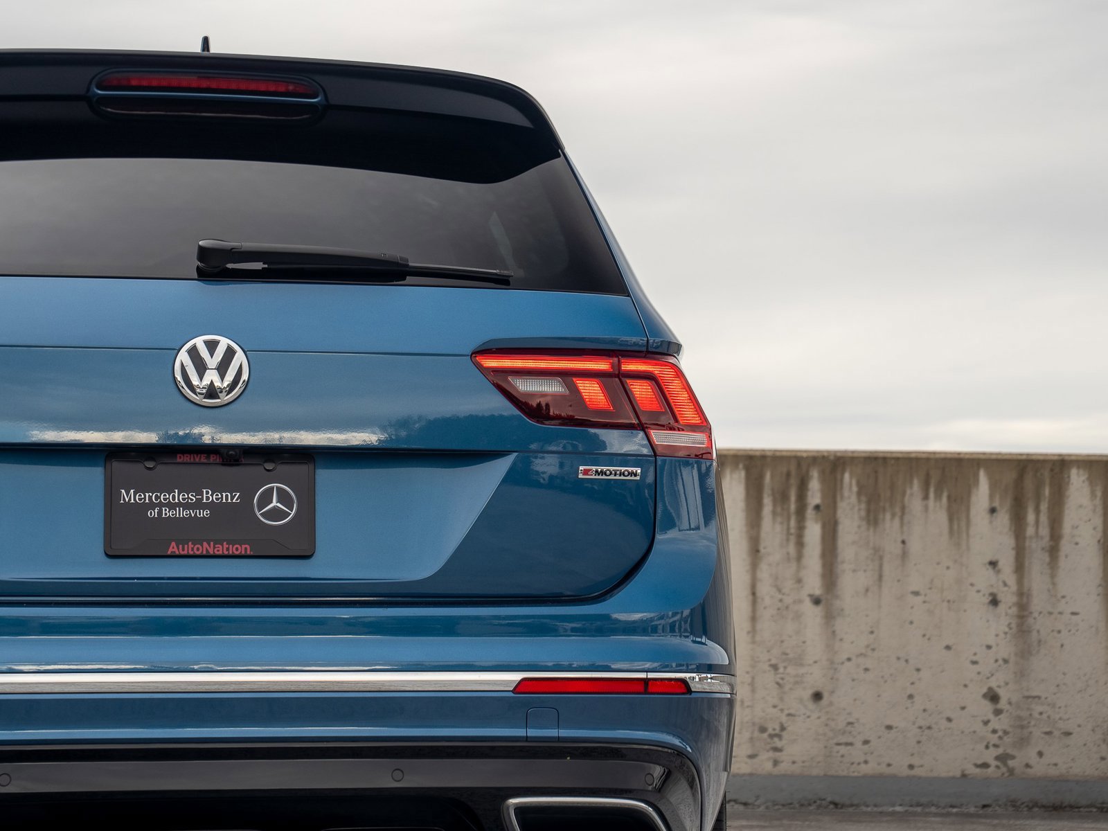 Used 2020 Volkswagen Tiguan SEL Premium R-Line AWD/4WD image 11