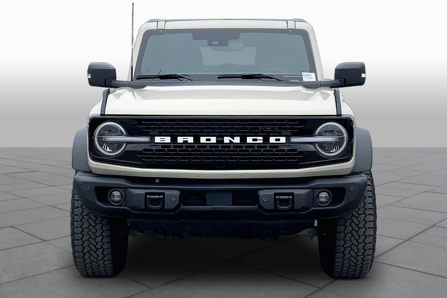 Certified 2025 Ford Bronco Badlands AWD/4WD image 4