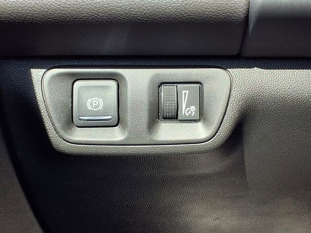 Used 2021 GMC Acadia SLE w/ Driver Convenience Package image 19