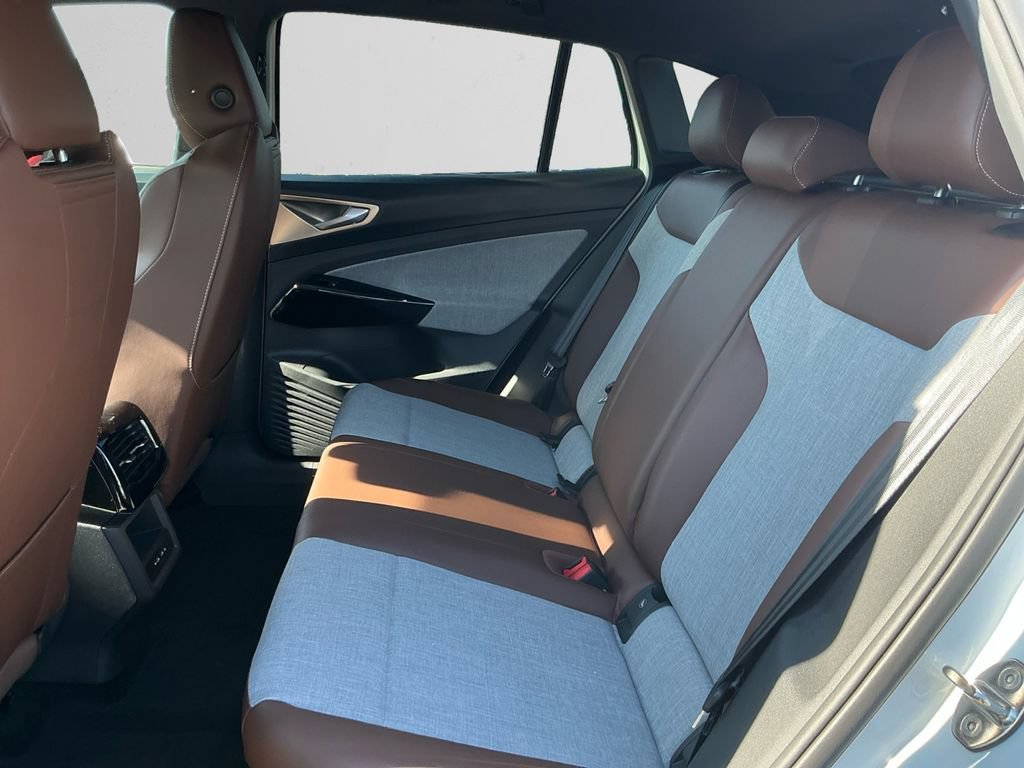 New 2026 Volkswagen ID.4 Pro AWD/4WD image 13