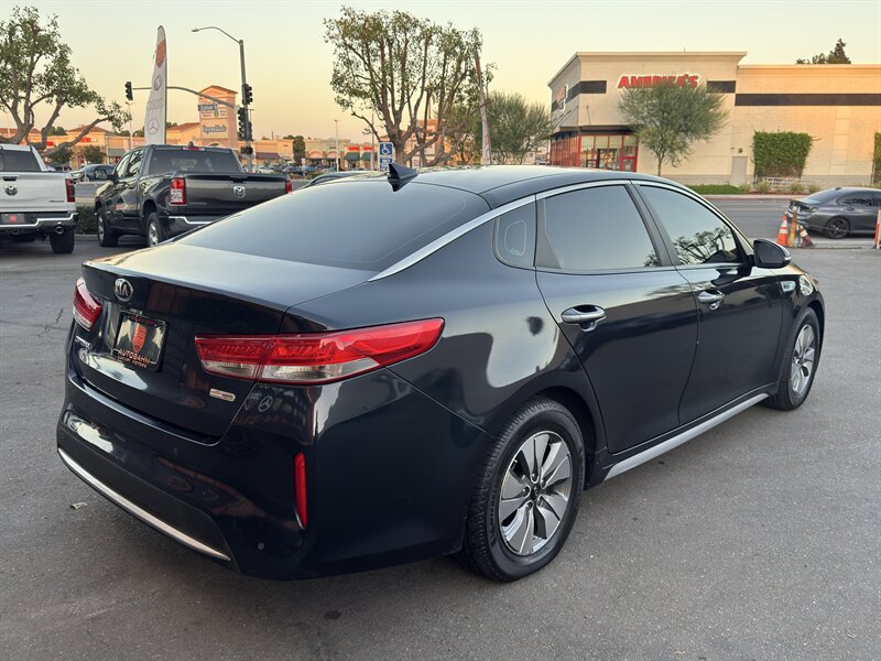 Used 2018 Kia Optima Premium w/ Convenience Package FWD image 20