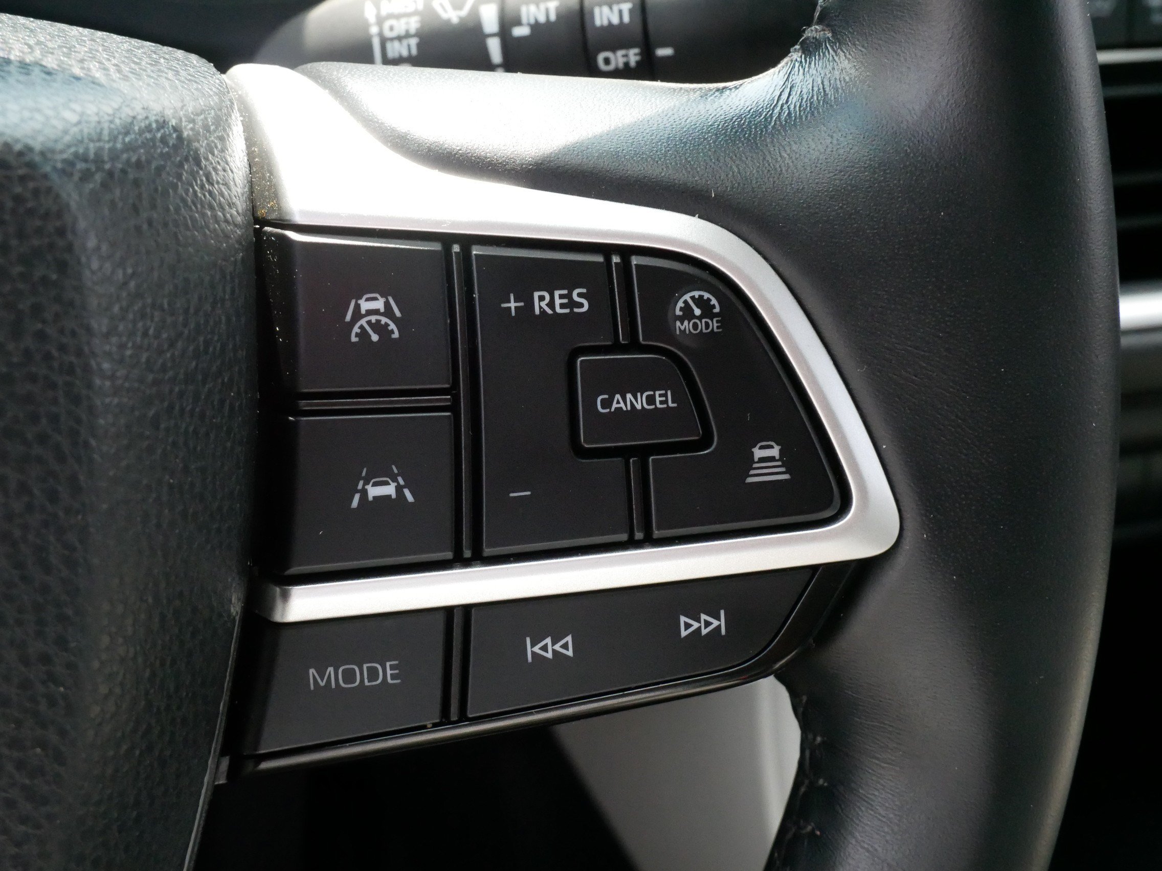 Used 2024 Toyota Grand Highlander AWD image 25