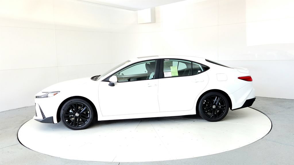 New 2026 Toyota Camry SE FWD image 3