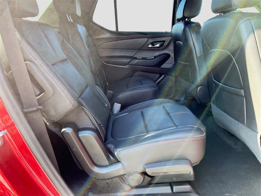 Used 2023 Chevrolet Traverse RS image 29