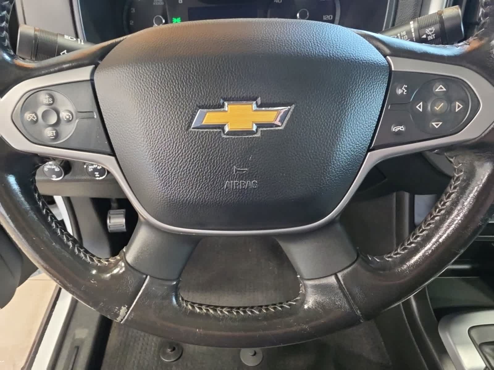 Used 2020 Chevrolet Colorado LT AWD/4WD image 23