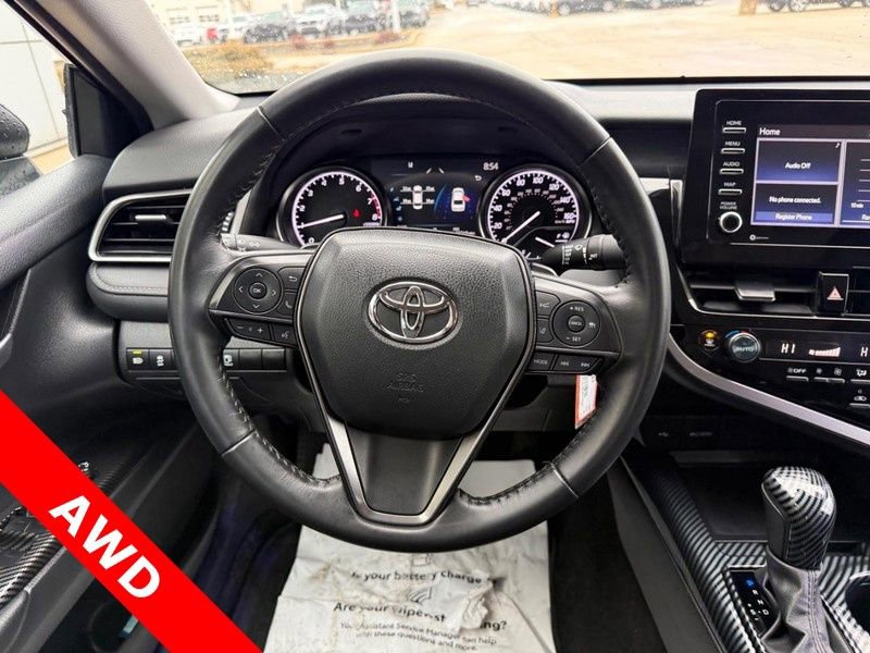 Used 2024 Toyota Camry SE image 14