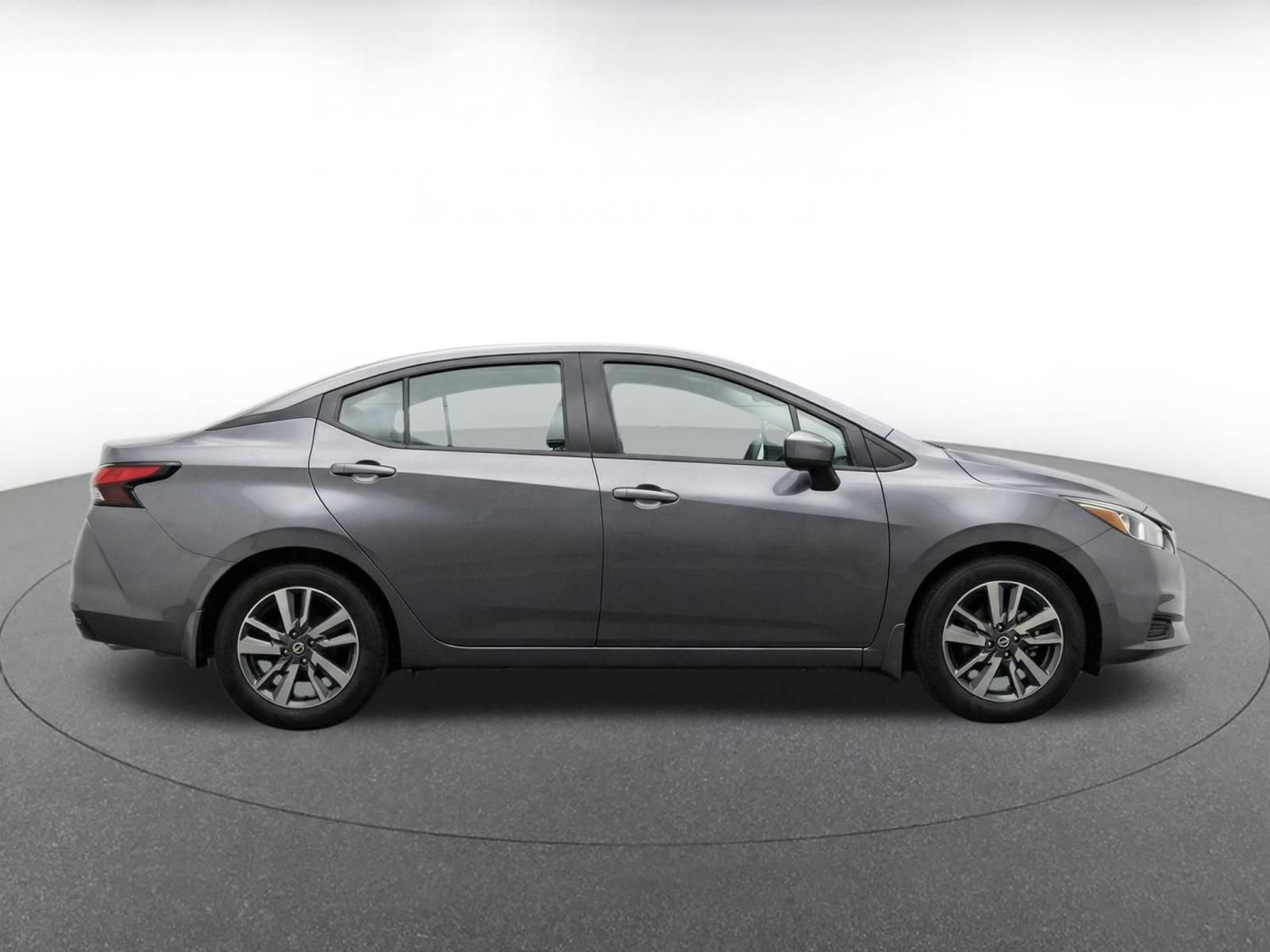 Used 2025 Nissan Versa SV FWD image 11