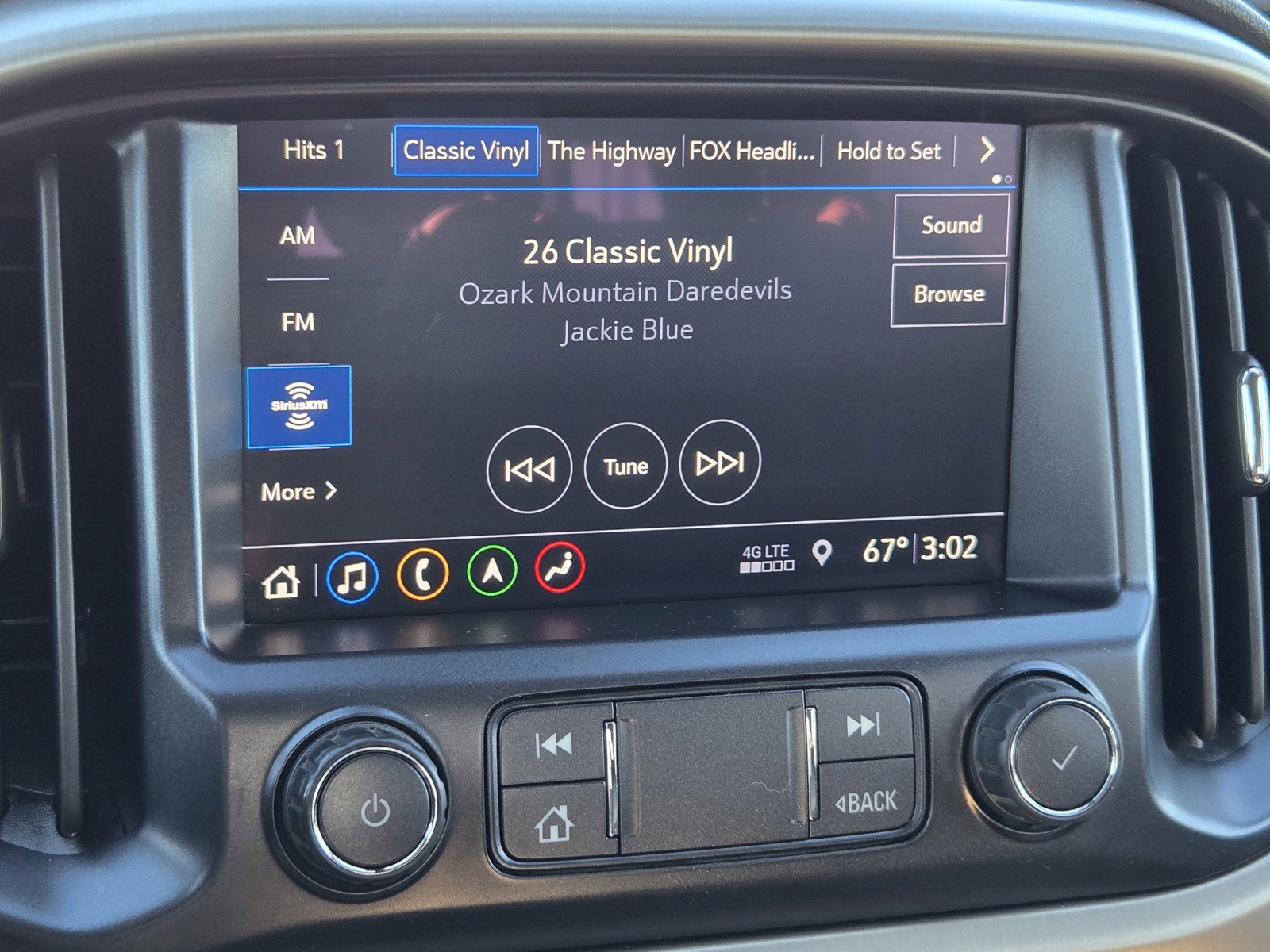 Used 2021 GMC Canyon Denali image 18