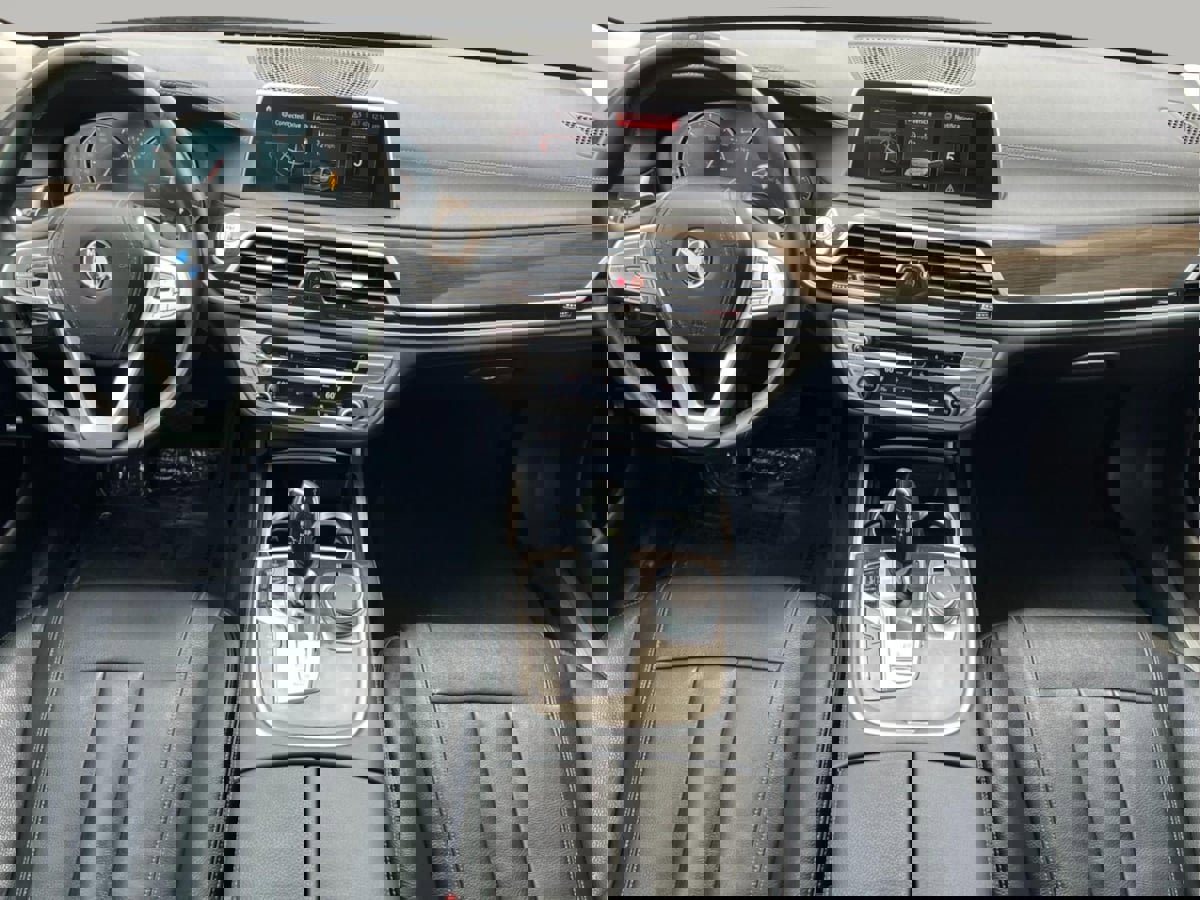 Used 2019 BMW 740i 740i image 37