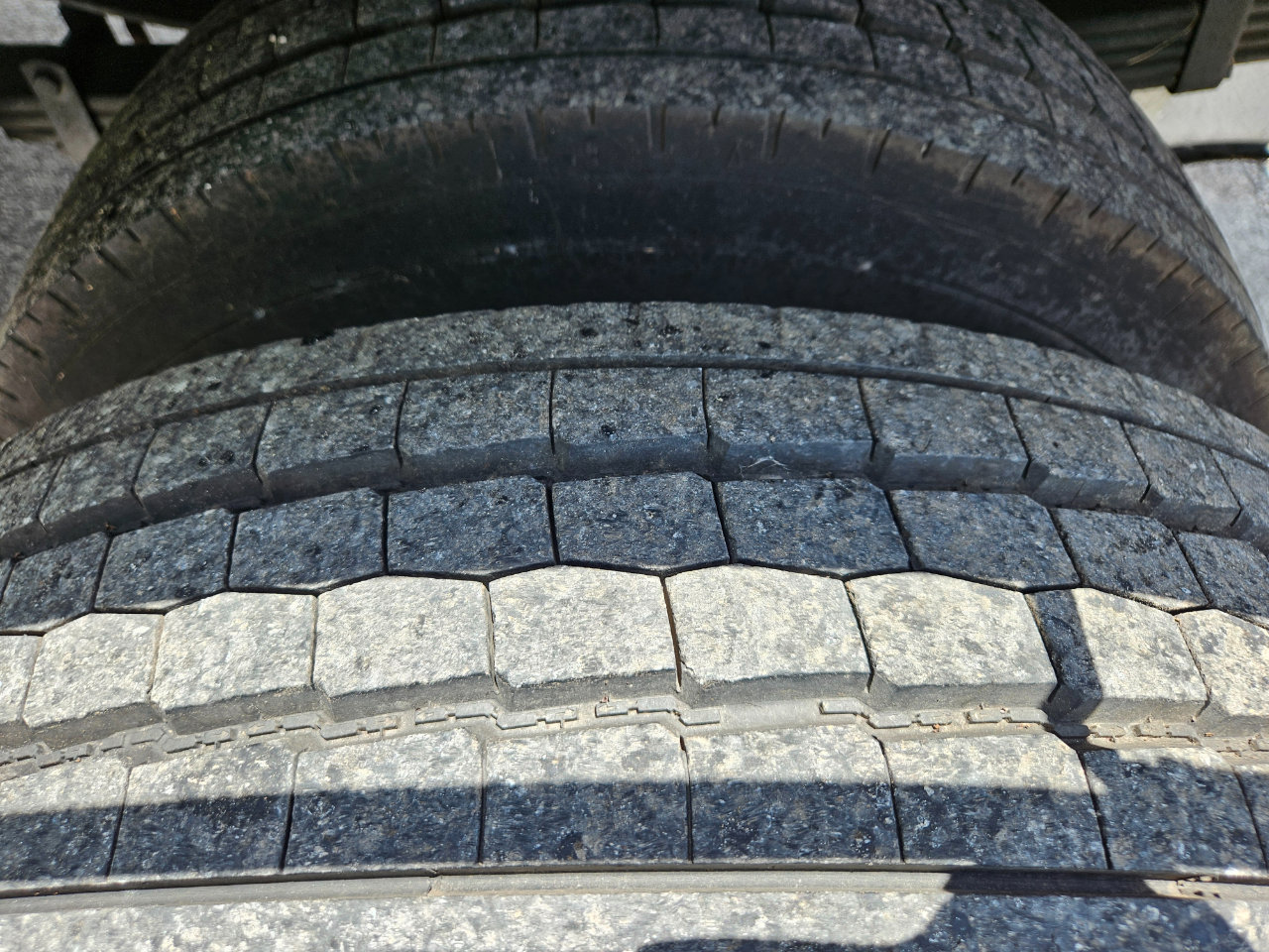 Used 2011 Ford F550 2WD Crew Cab Super Duty w/ Payload Upgrade Pkg image 27