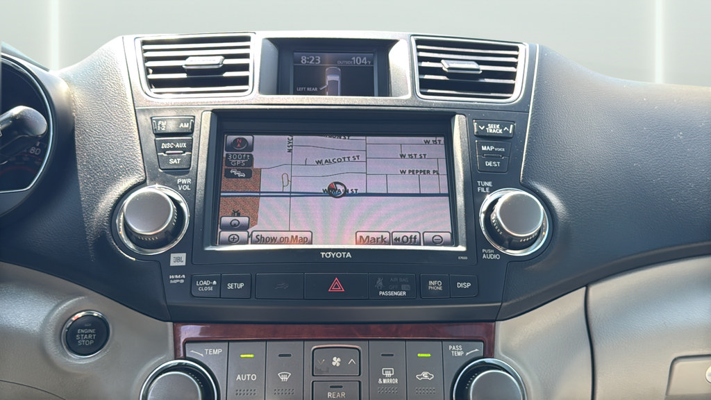 Used 2012 Toyota Highlander Limited w/ Tow Pkg FWD image 24
