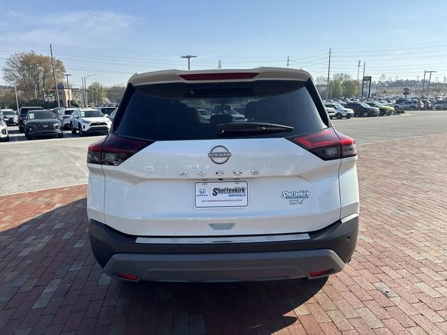 Used 2022 Nissan Rogue SV w/ SV Premium Package image 35