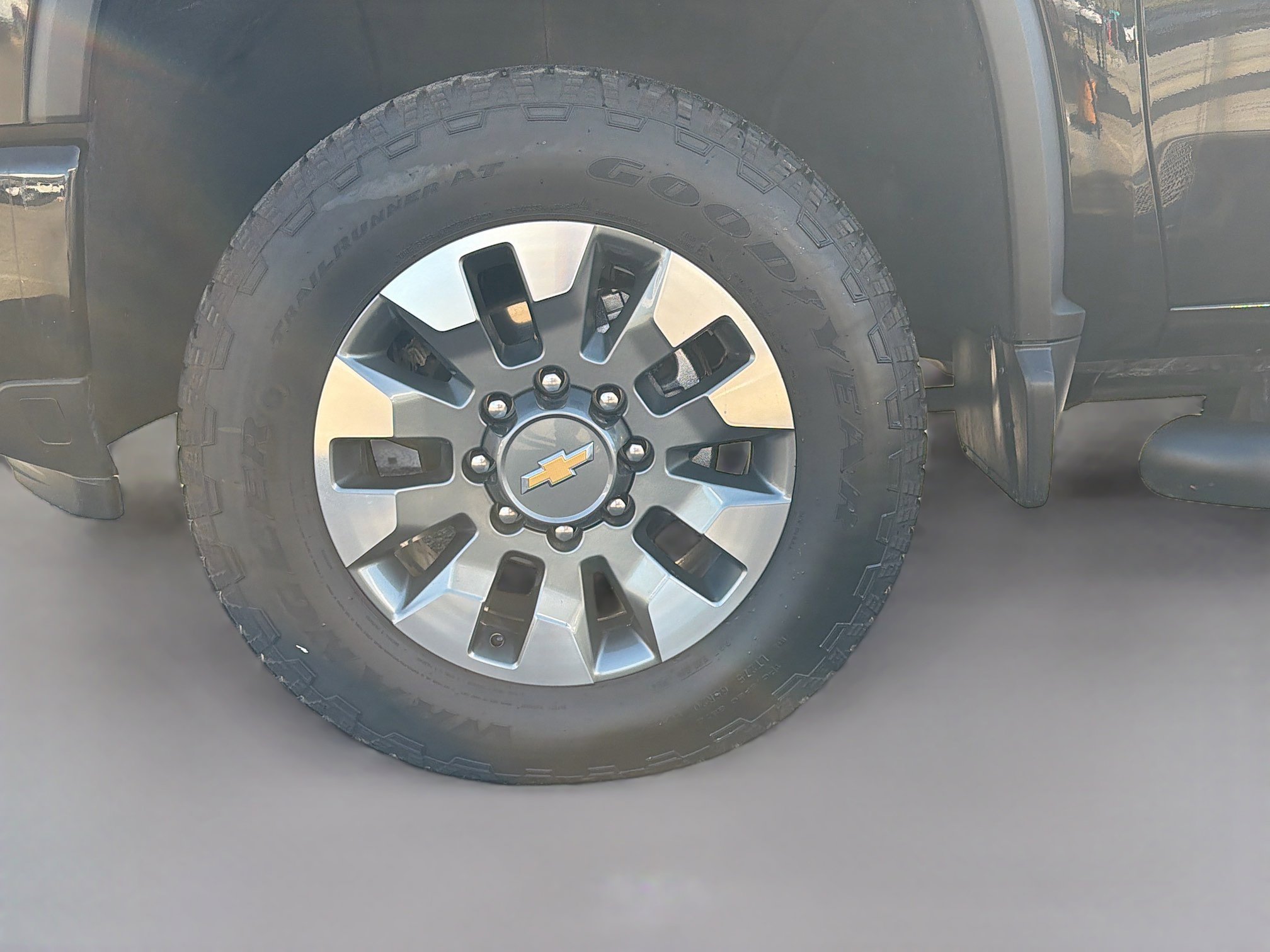 Used 2025 Chevrolet Silverado 2500 Custom w/ Custom Value Package image 40