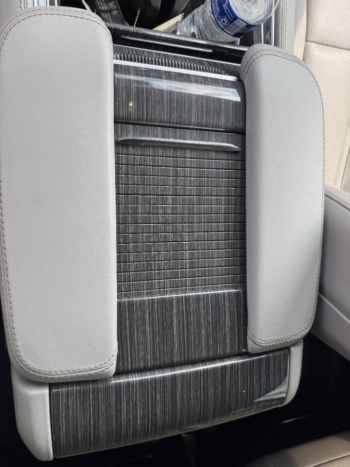 Used 2022 Jeep Wagoneer Series II AWD/4WD image 19