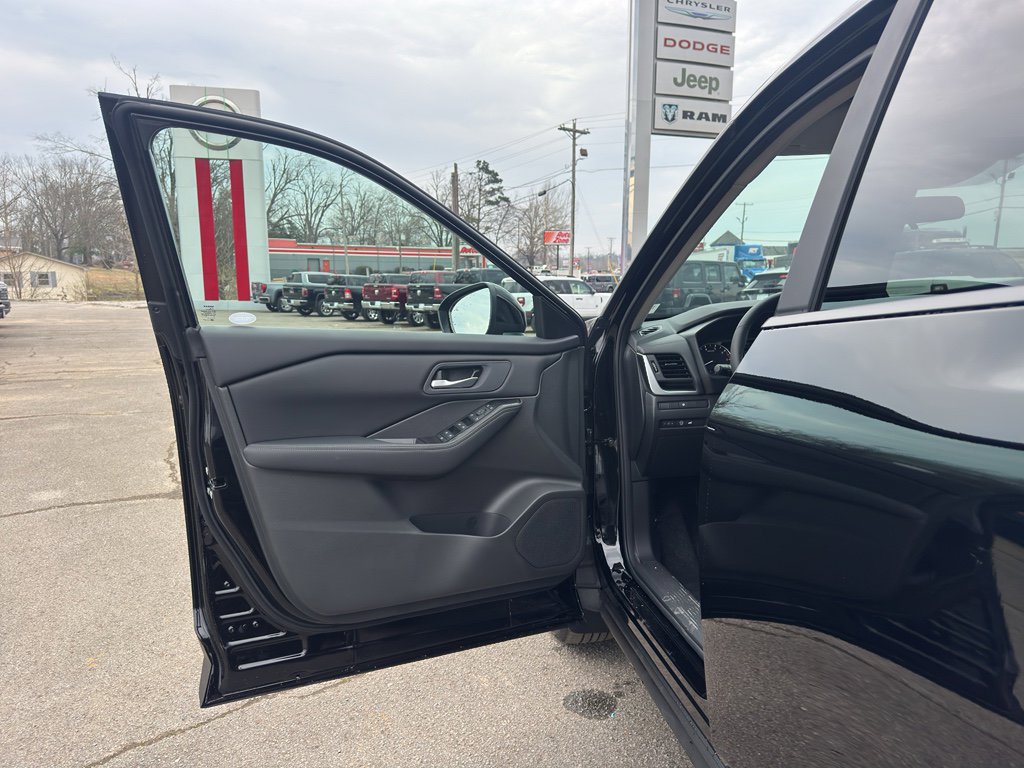 New 2026 Nissan Rogue SV w/ Cold Weather Package image 19