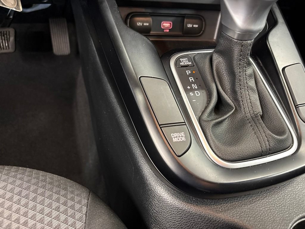 Certified 2021 Kia Soul LX FWD image 16