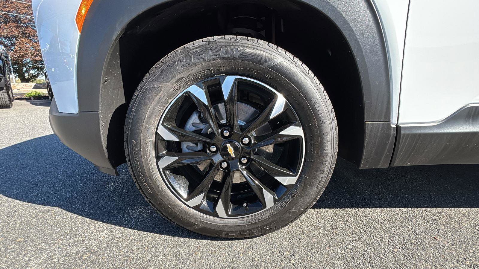 Certified 2023 Chevrolet TrailBlazer LT w/ Convenience Package image 9