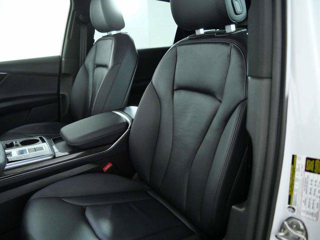 Used 2023 Audi Q7 2.0T Premium w/ Convenience Package AWD/4WD image 10