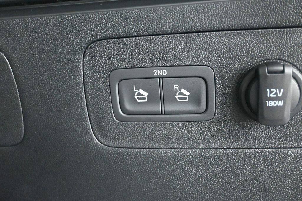Used 2025 Kia Sorento S FWD image 34