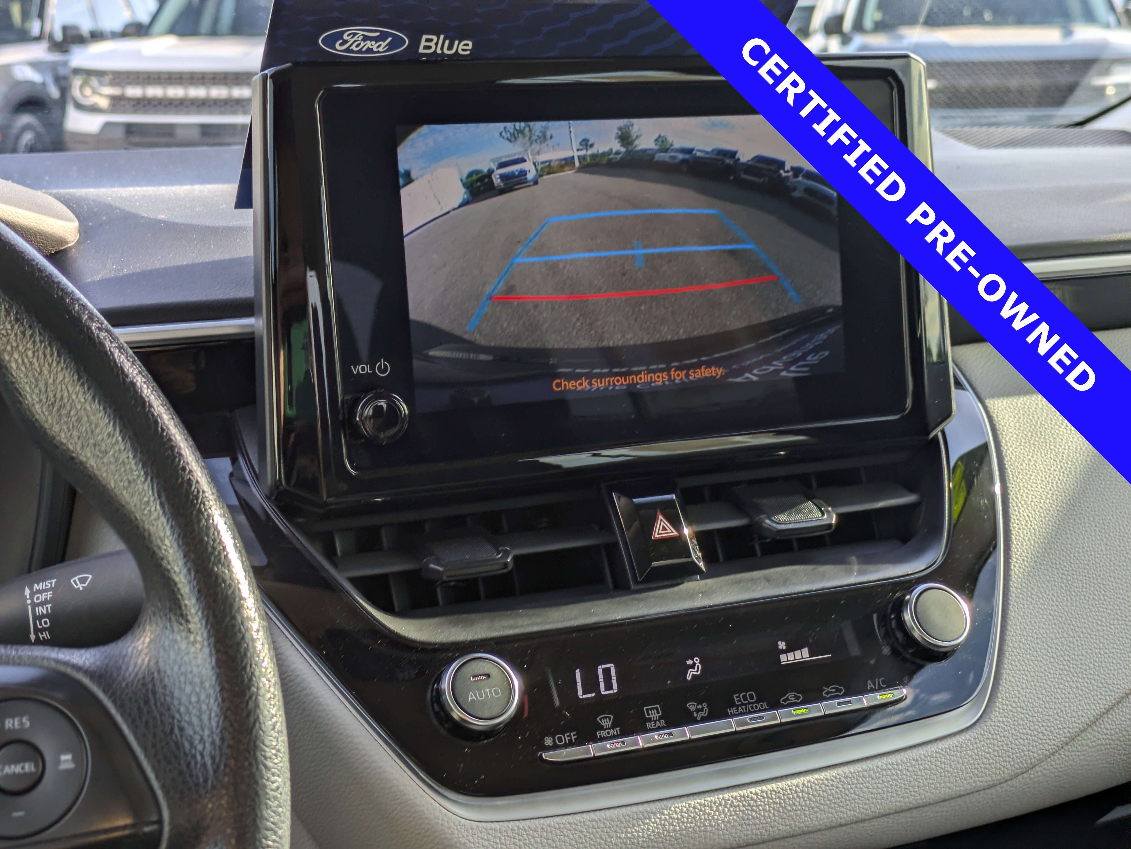 Used 2024 Toyota Corolla LE image 28