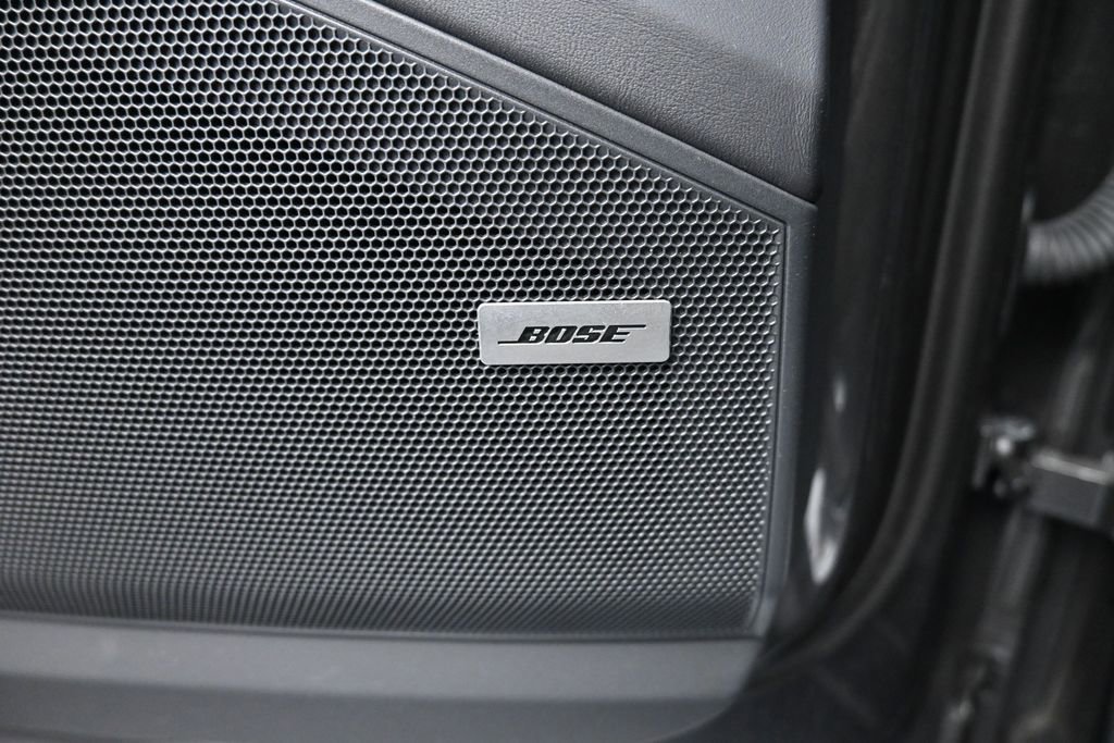 Certified 2024 Porsche Cayenne Coupe AWD/4WD image 22