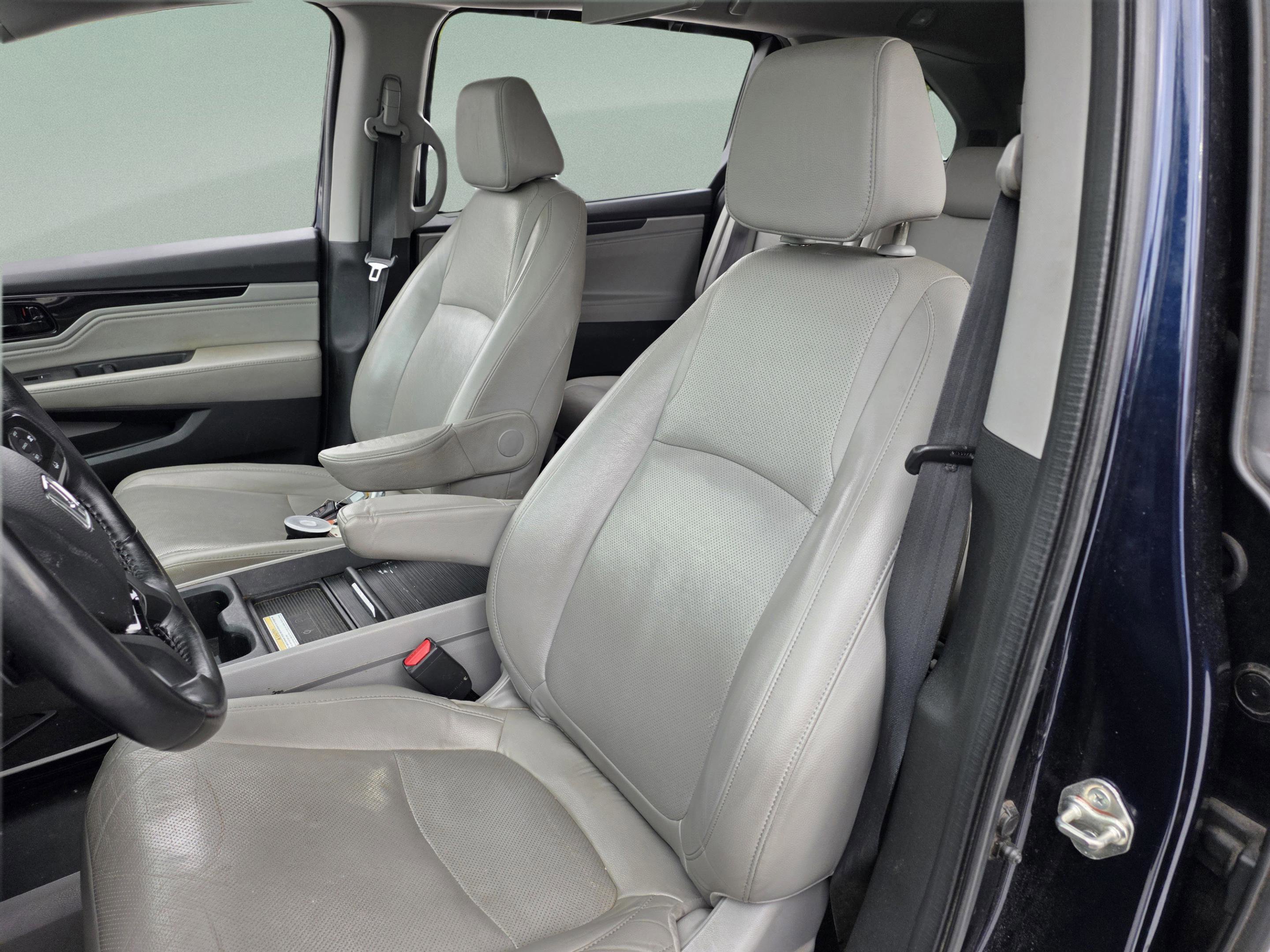 Used 2018 Honda Odyssey Elite image 25