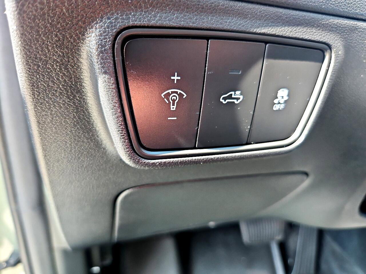 Used 2022 Hyundai Santa Cruz Limited image 28