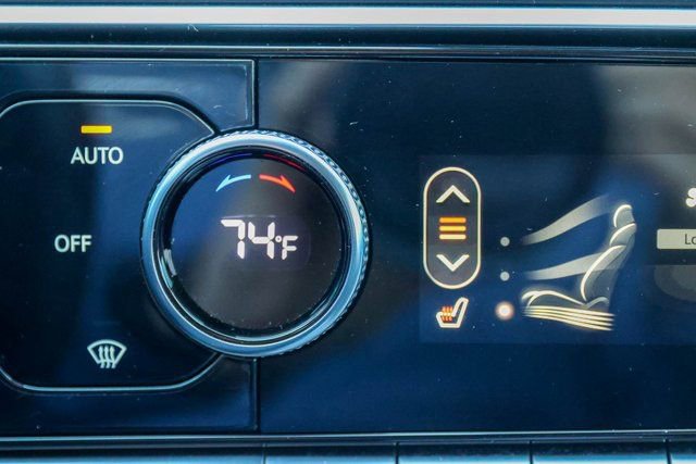 Used 2025 Genesis GV70 2.5T image 24