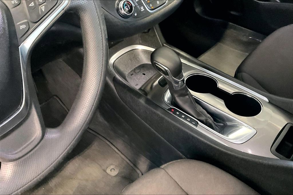 Used 2021 Chevrolet Malibu LT image 11