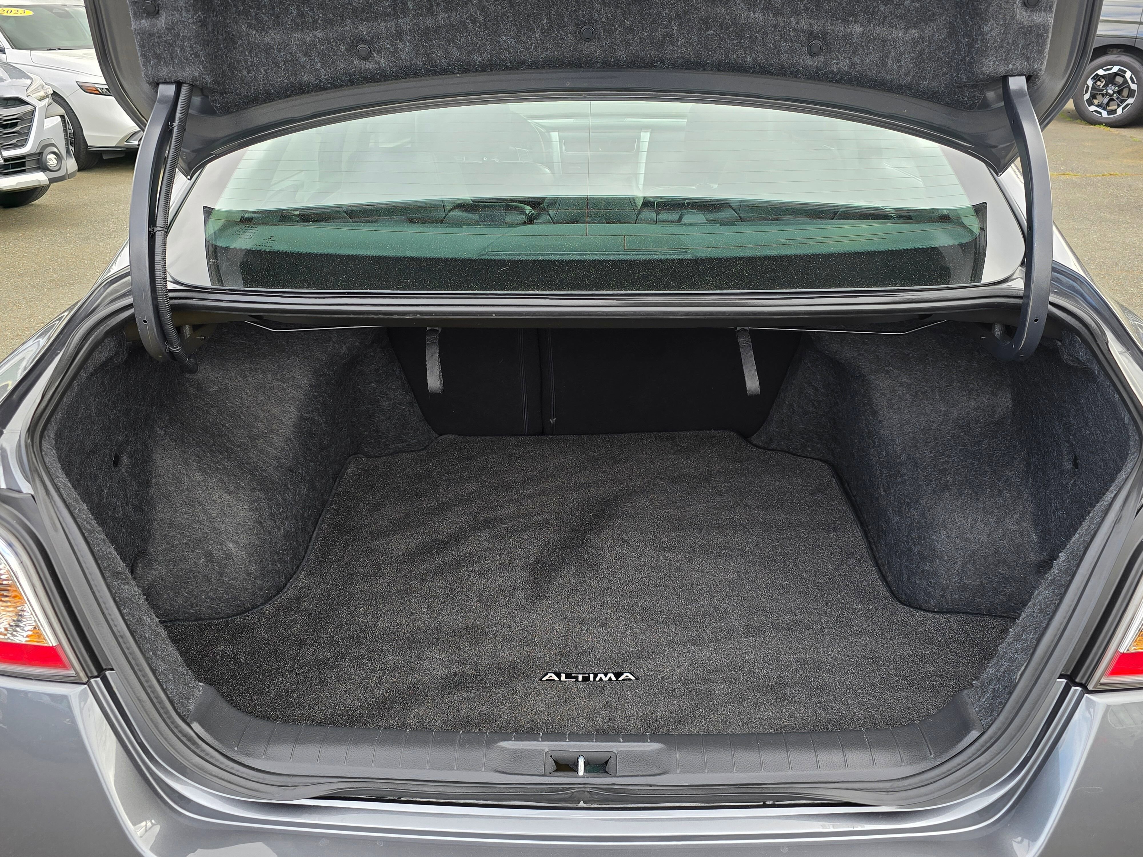 Used 2015 Nissan Altima 2.5 S w/ Special Edition Package FWD image 14