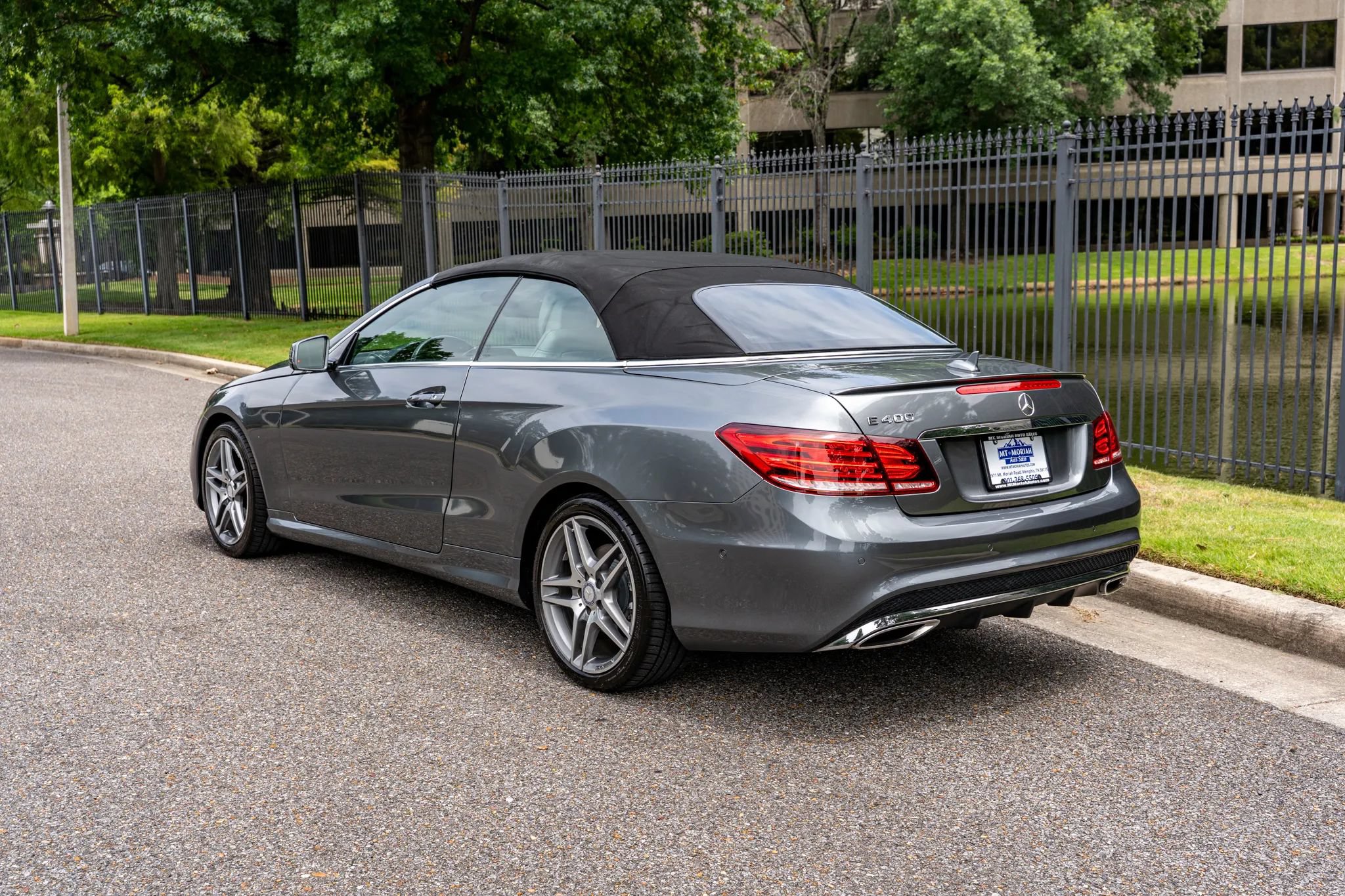 Used 2017 Mercedes-Benz E 400 Cabriolet w/ Premium 3 Package image 4