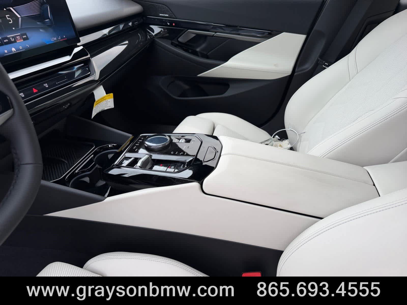 Used 2026 BMW 540i xDrive AWD/4WD image 13