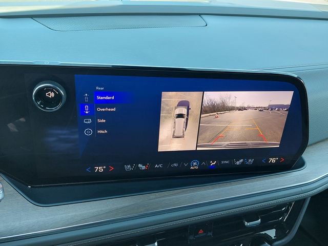 Used 2025 Chevrolet Tahoe High Country image 14