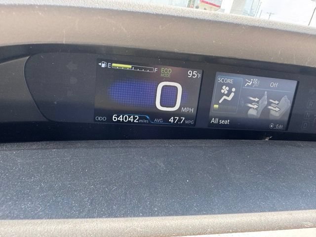 Used 2019 Toyota Prius XLE FWD image 17
