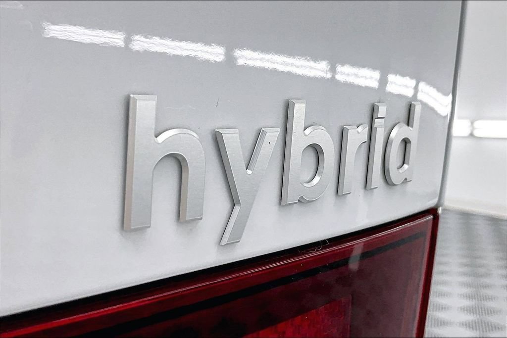 Used 2026 Hyundai Santa Fe SE FWD image 8