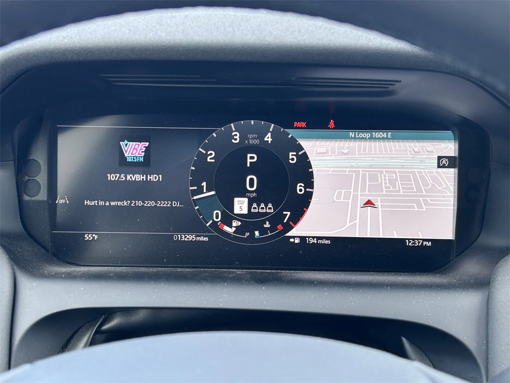 Used 2024 Land Rover Discovery Sport S image 39