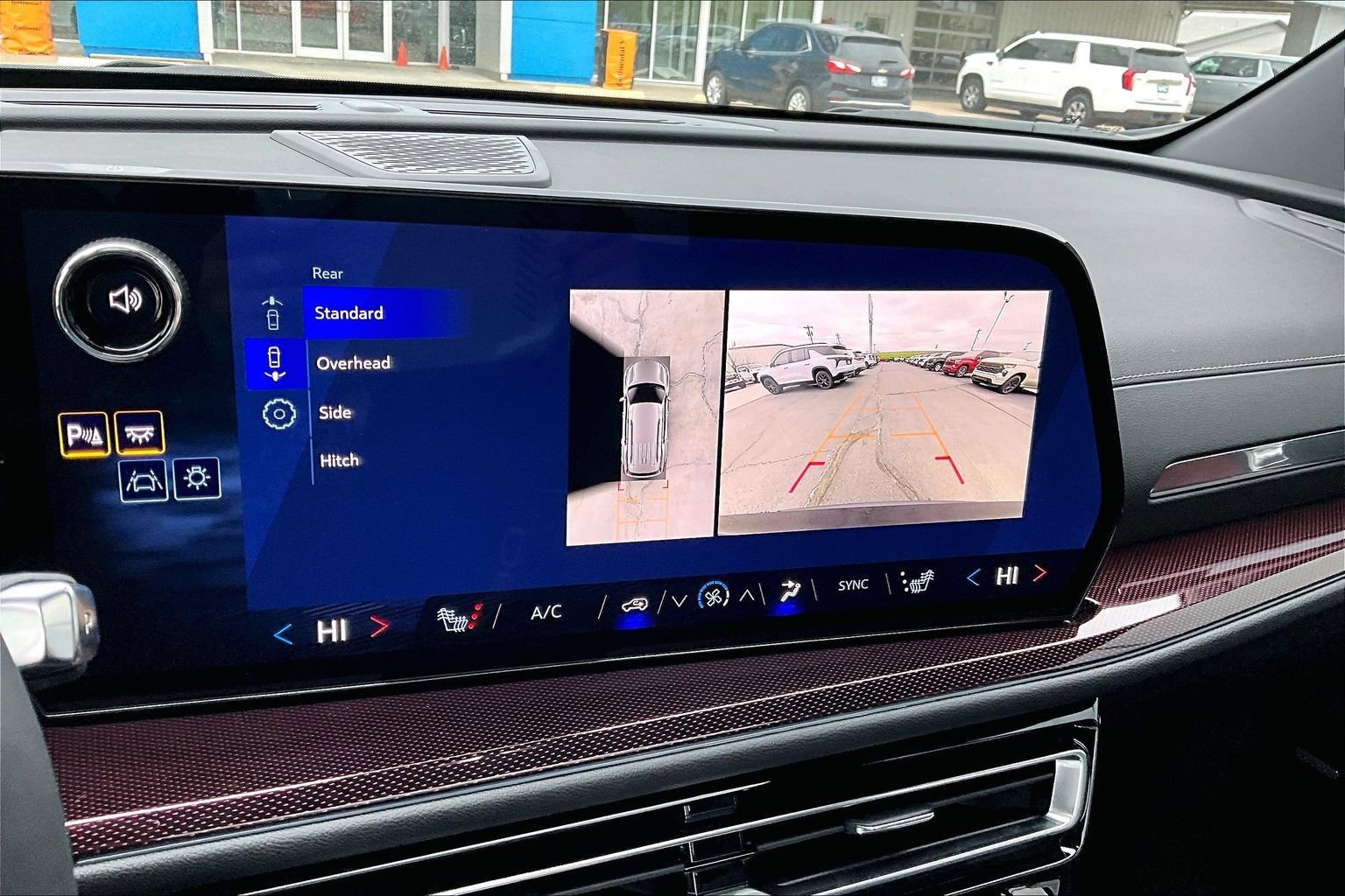 Used 2026 Chevrolet Traverse Z71 w/ Enhanced Driving Package image 23