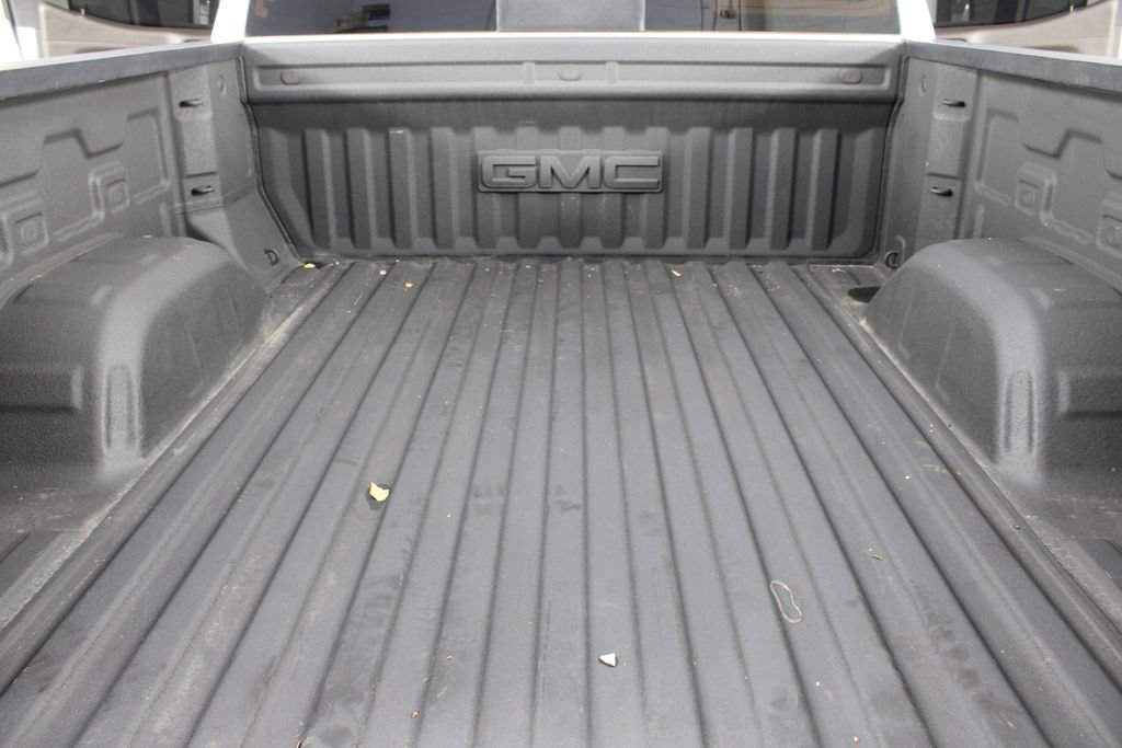 Used 2021 GMC Sierra 1500 SLT w/ SLT Premium Package AWD/4WD image 19
