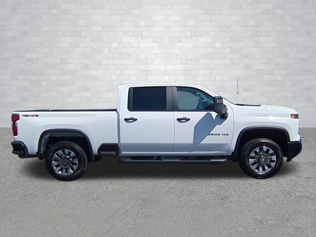 Used 2025 Chevrolet Silverado 2500 Custom w/ Custom Value Package AWD/4WD image 3