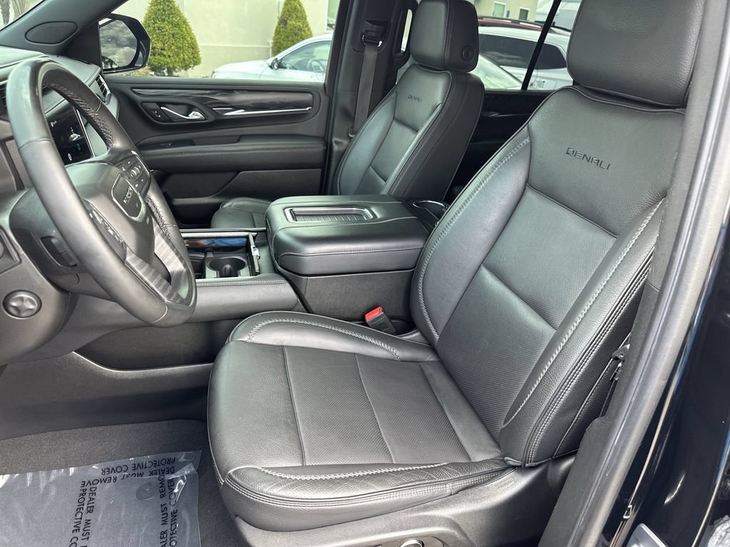 Used 2023 GMC Yukon Denali RWD image 22