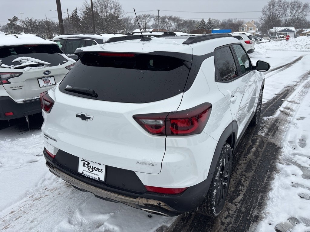 Used 2024 Chevrolet TrailBlazer ACTIV w/ Convenience Package image 3