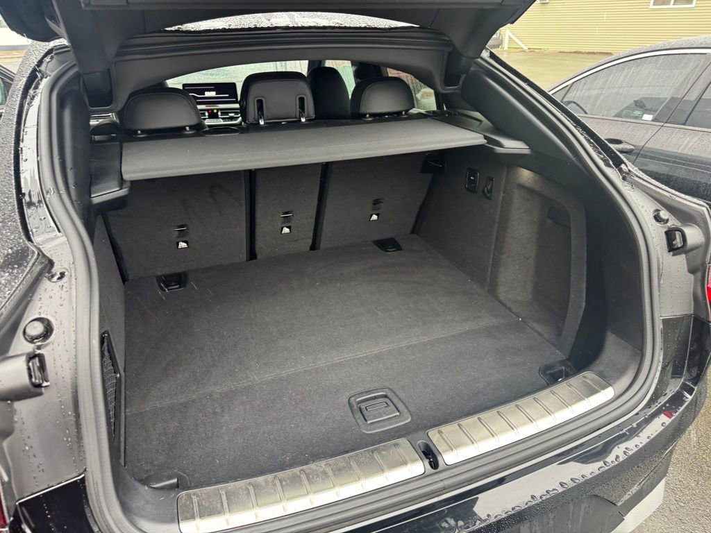 Used 2023 BMW X4 xDrive30i w/ Premium Package image 10