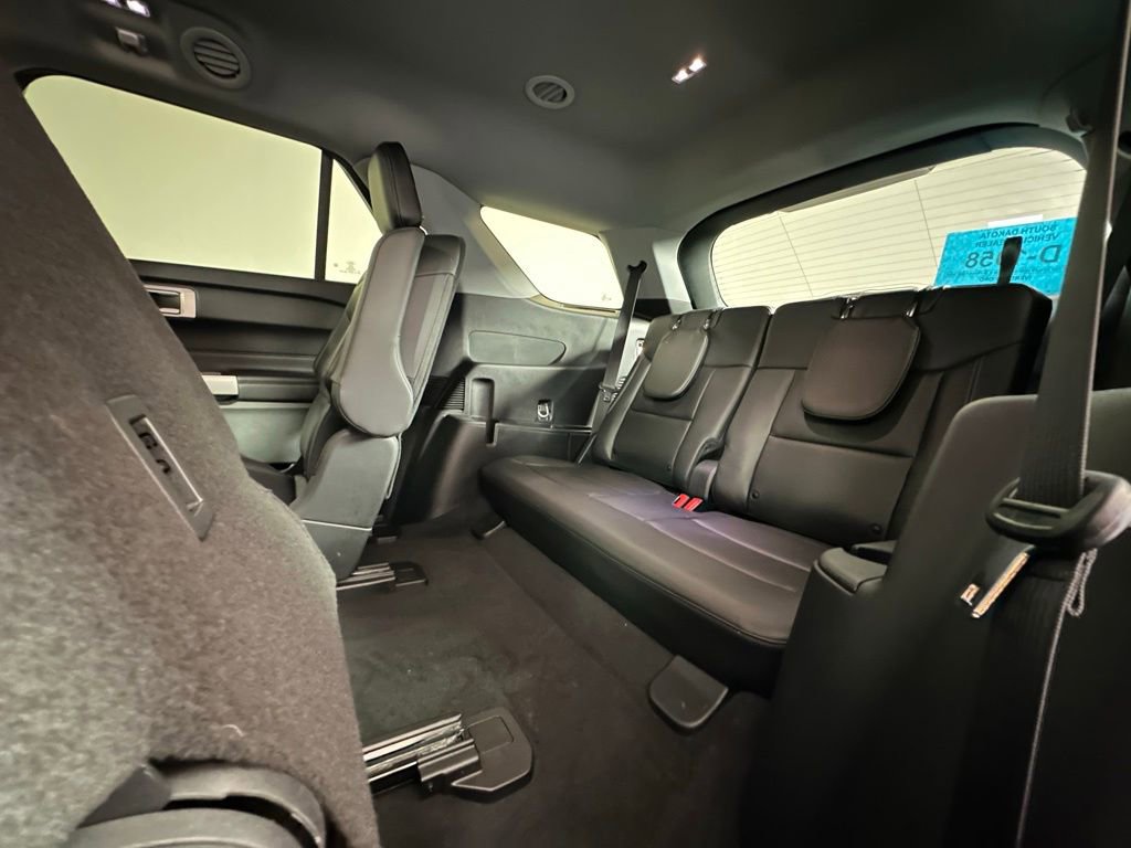 Used 2023 Ford Explorer XLT w/ Equipment Group 202A image 24